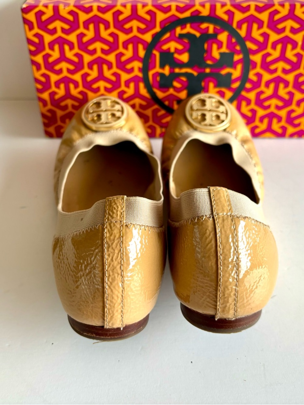 TORY BURCH Caroline nude patent leather logo toe detail ballet flats 8 - Picture 2 of 7